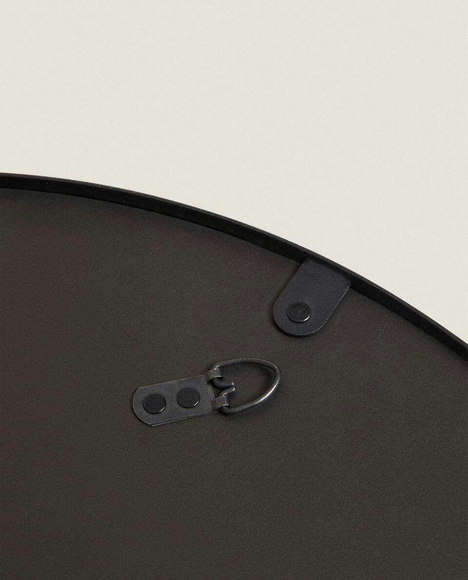 ROUND MIRROR