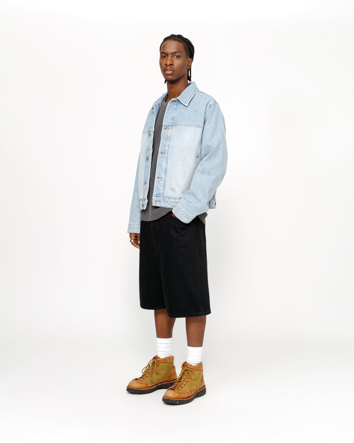 GRAND SHORT EN JEAN