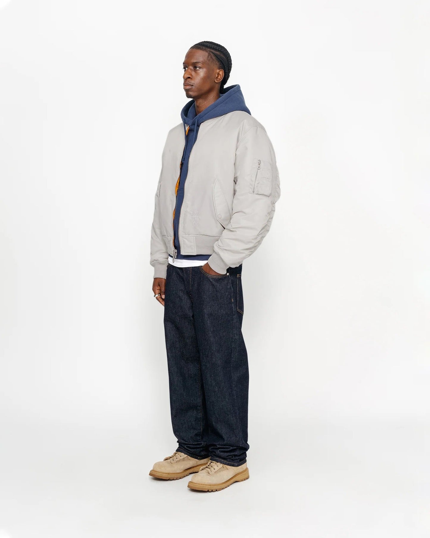 NOUVEAU JEAN EN DENIM CLASSIQUE