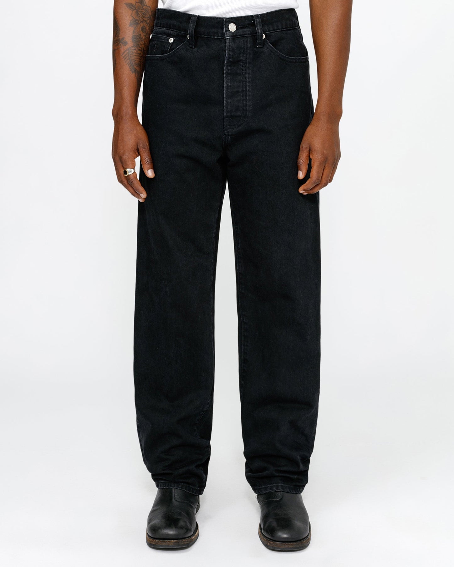 NOUVEAU JEAN EN DENIM CLASSIQUE