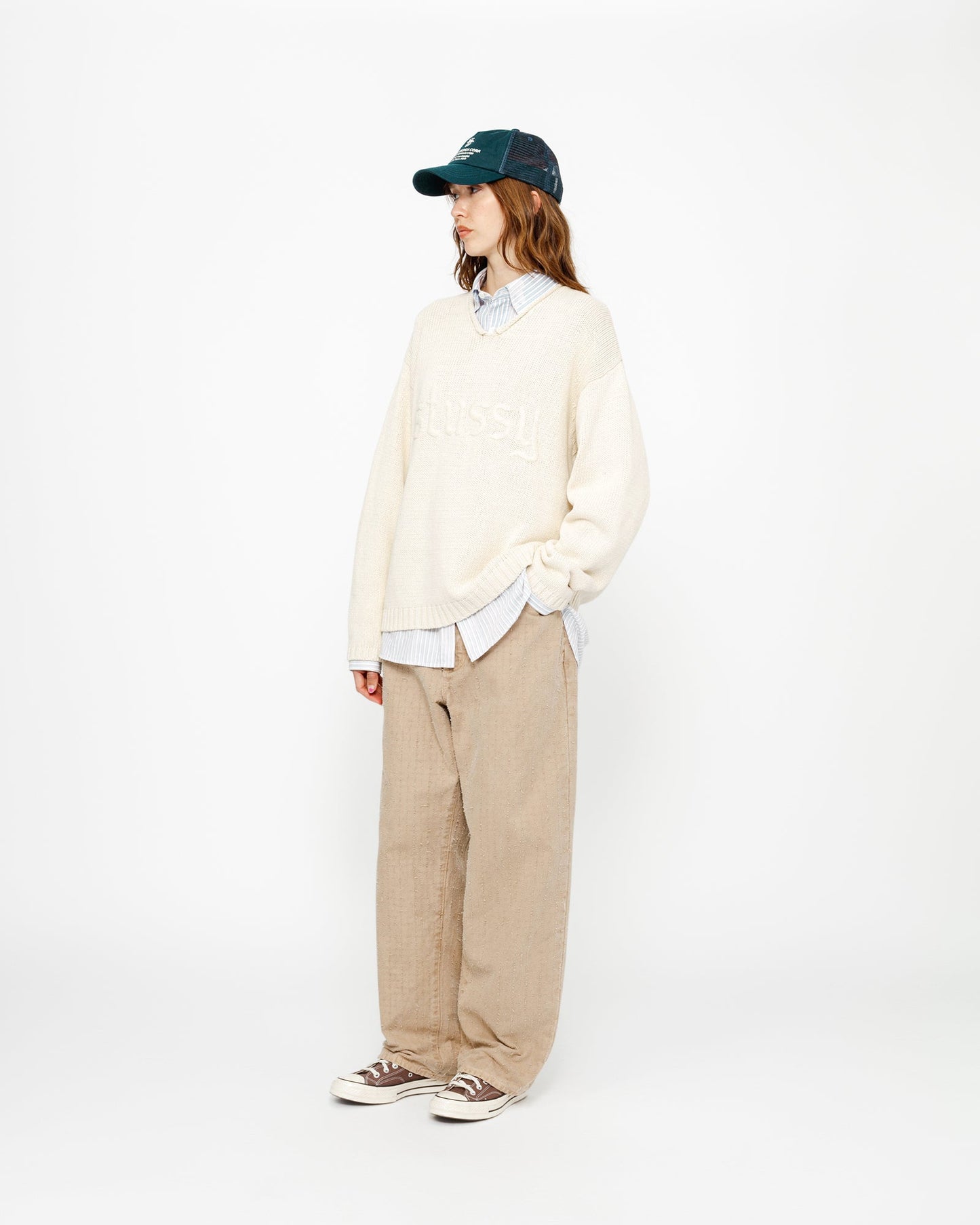 PULL COL V LOGO BRODÉ