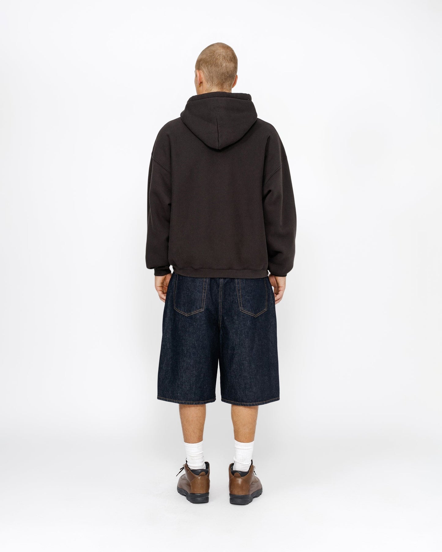 SWEAT À CAPUCHE ÉCUSSON SATINÉ