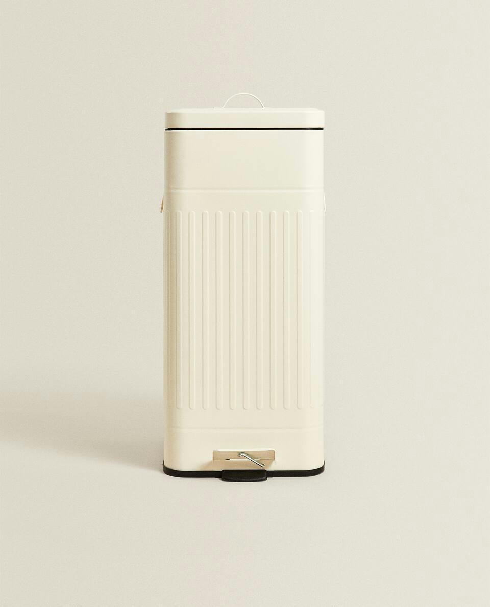KITCHEN BIN