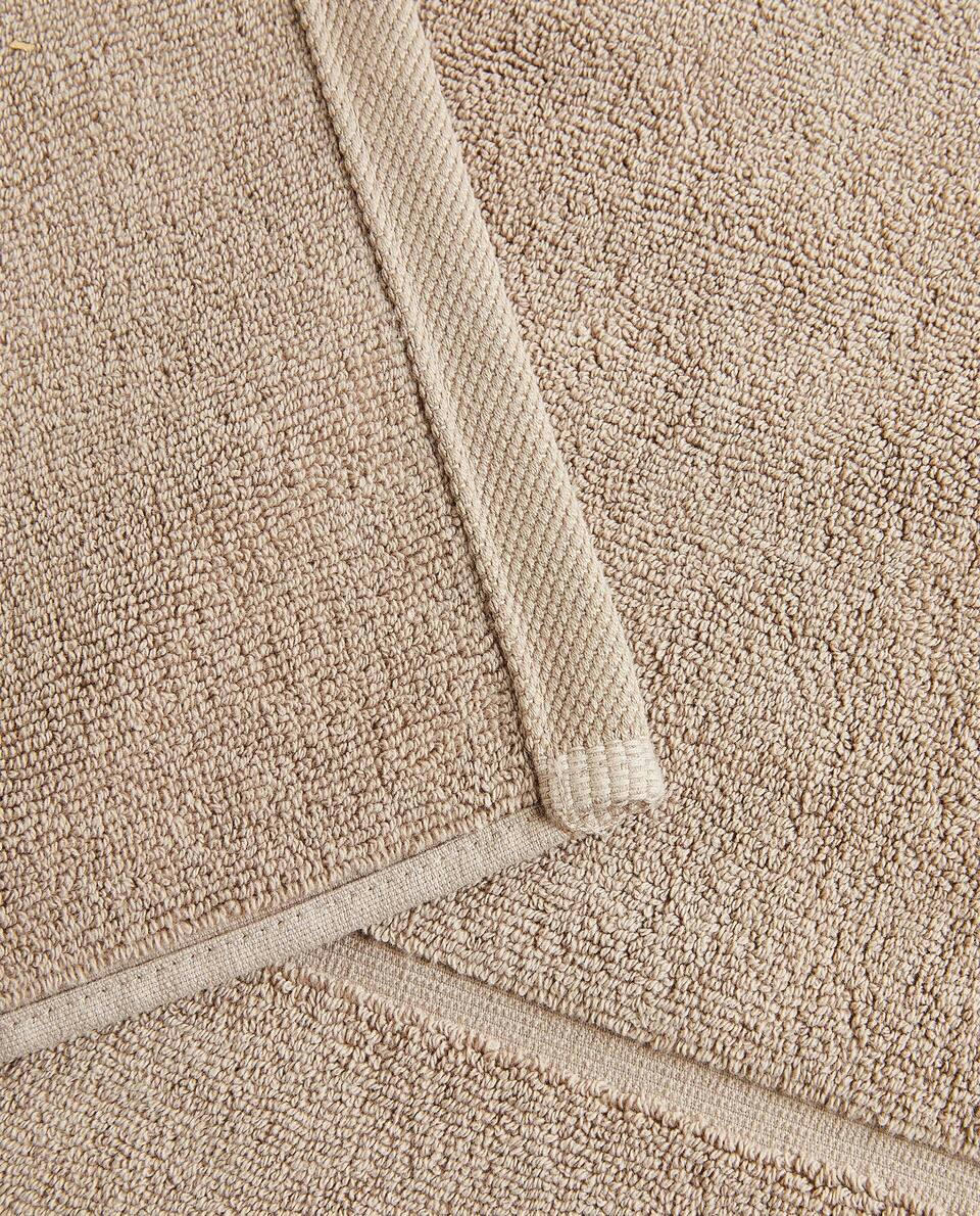 COTTON BATH MAT