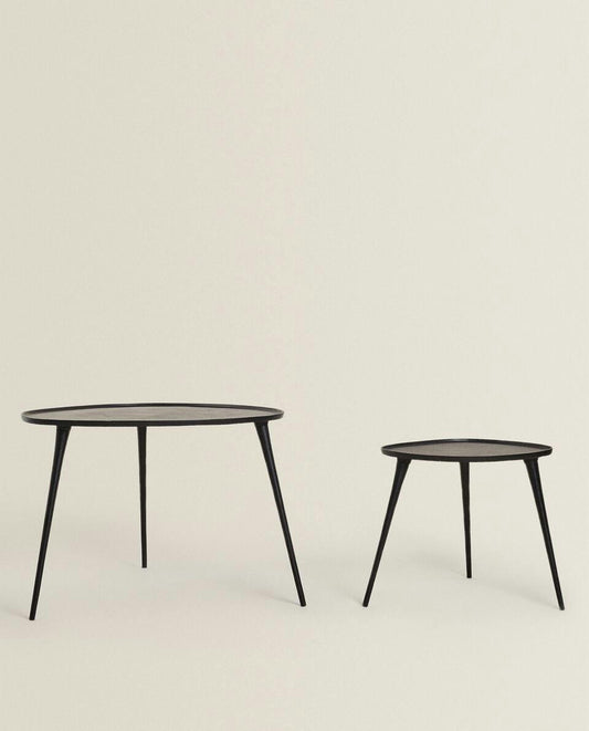 METAL TABLE