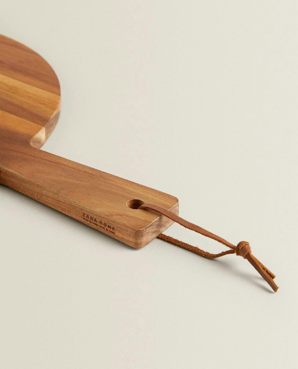 ROUND CUTTING BOARD