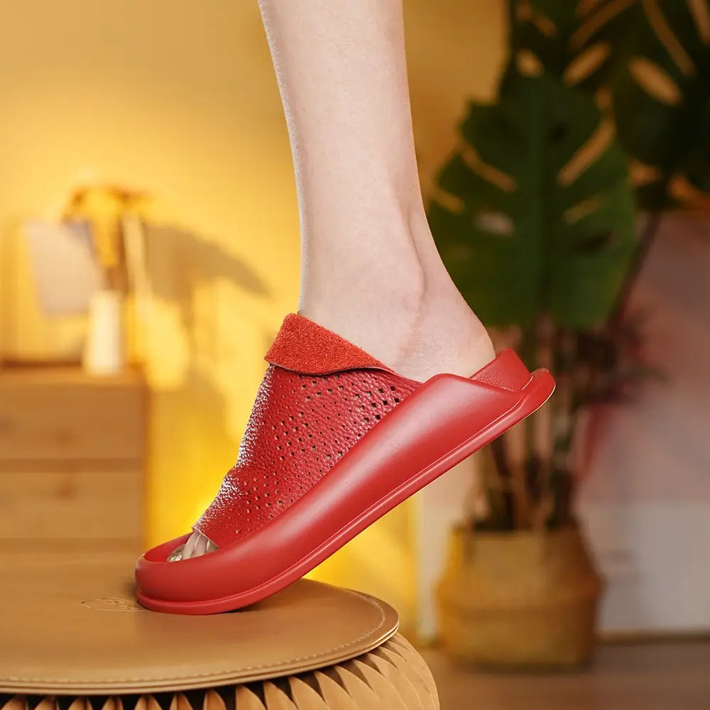 Pantoufles compensées en cuir italien LetcloTM pour femme